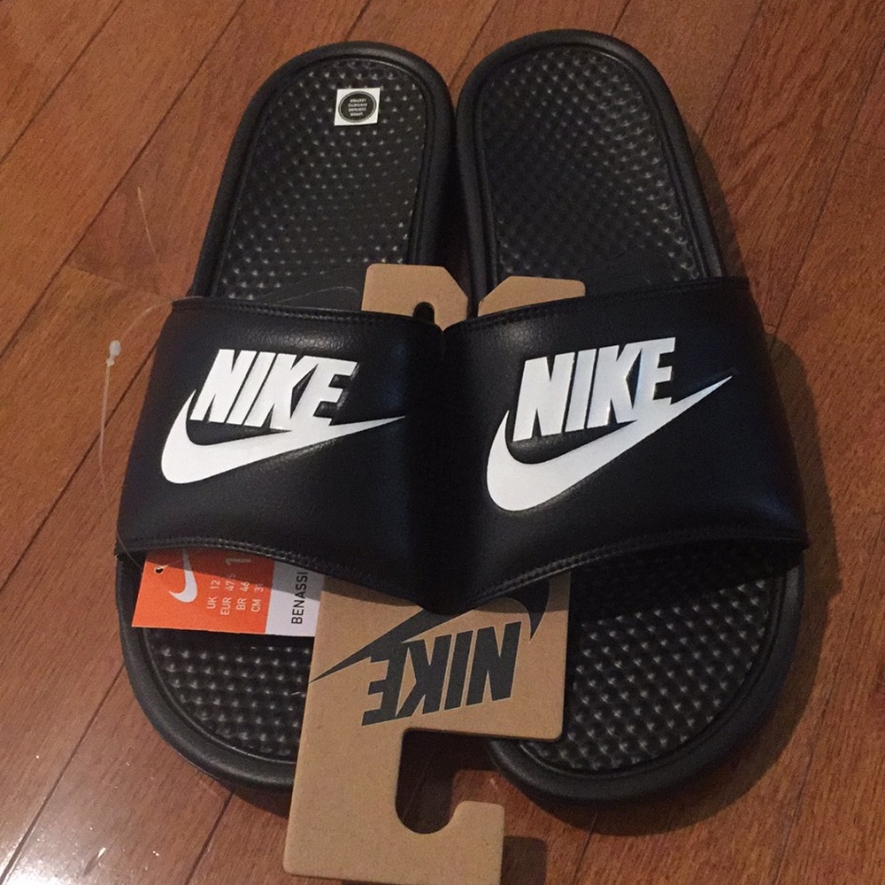 Nike slides
